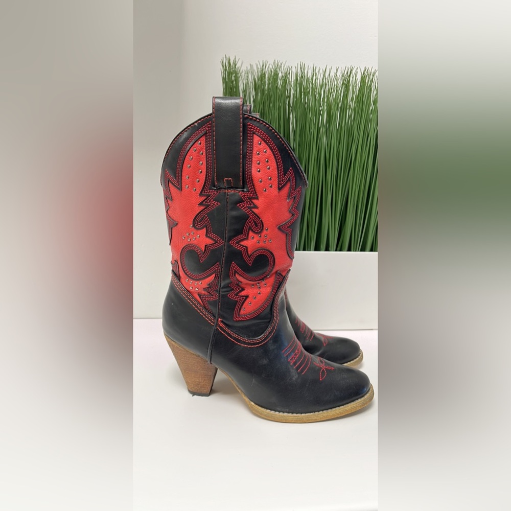 Very Volatile Rio Grande Cowgirl Boots Black/Red
